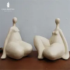 Kit 2 Esculturas Decorativas Femininas em Gesso Premium Estilo Botero | Arte Moderna Minimalista