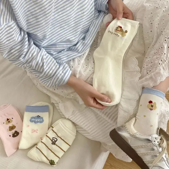 Meias fofas femininas de algodão puro primavera verão tubo médio meias de algodão branco desenho animado cachorrinho lis