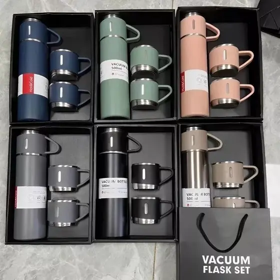 Kit Garrafa Térmica Vacuum Bottle 500ml Inox com 3 Copos Café Chá Presente Elegante