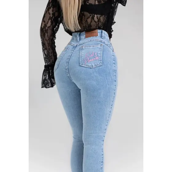 CALÇA JEANS SAL E PIMENTA ORIGINAL CINTURA ALTA COM LYCRA MODELA O BUMBUM REF 130/26