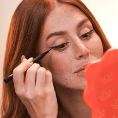 Caneta Delineadora Cat Eyes - Mari Maria
