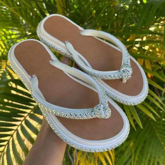 Sandalia Chinelo Rasteirinha Feminina Nó Strass Brilhante Super Lançamento Luxo Conforto