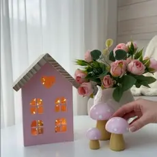 Casinha Luminária MDF e Pinus com Fio de Fada LED | Decoração Quarto Infantil Menina Bebê Nicho