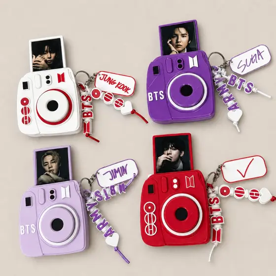 Chaveiro BTS Porta Foto Photocard Holder Kpop Câmera Polaroid ARMY ARIRANG Com Tag ou Miçangas