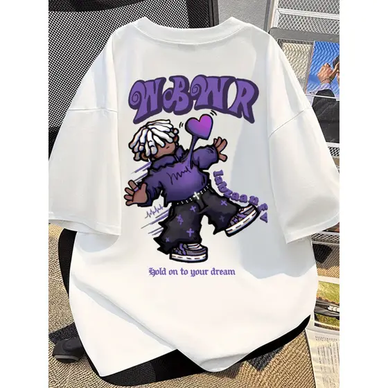 Camiseta Masculina 100% Algodão Streetwear Estampa Purple Boy 'Hold On To Your Dream' Unissex Moda Urbana Trap Y2K