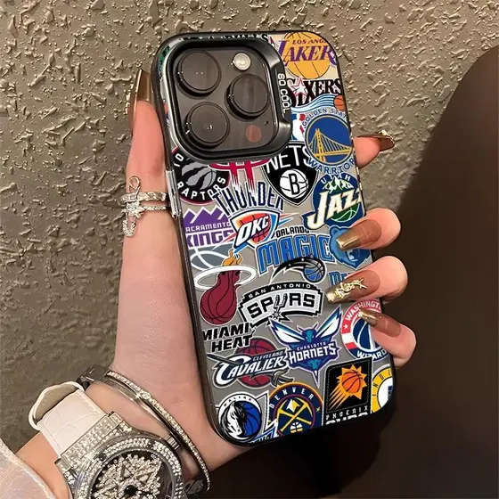Capinha Basquete Streetwear Grafite para iPhone 17/16/15/14+/13/12/11/X/XS/XR/8/7, design masculino