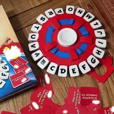 Jogo Stop Caça Palavras Brinquedo Responde Rápido Português