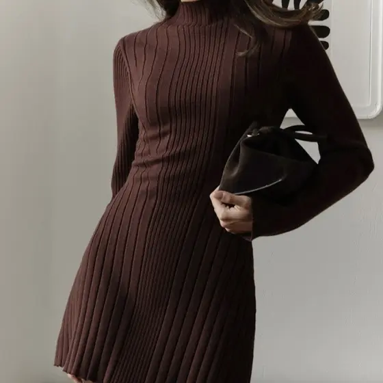 Vestido De Malha Brincalhão Outono Europeu E Americano Temperamento Evasê Manga Comprida Meia Gola Alta