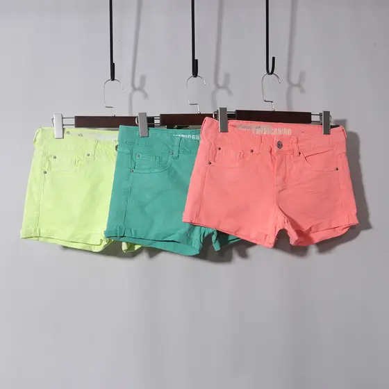 L10-4 47463 Shorts jeans femininos multicoloridos enrolados