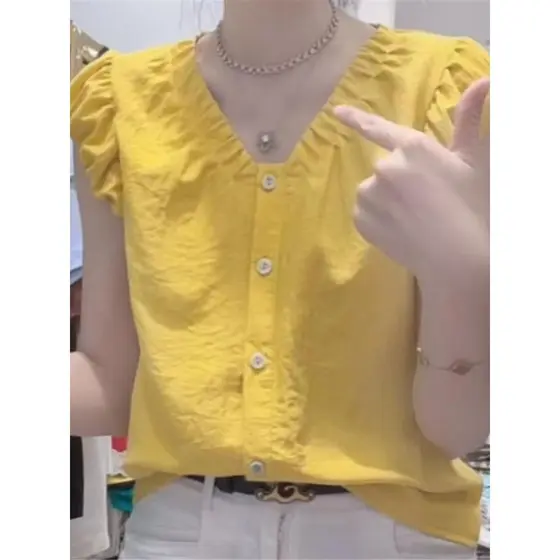 Camisa francesa de manga voadora com decote em V feminina 2026 primavera verão novo estilo de manga curta Top estilo de