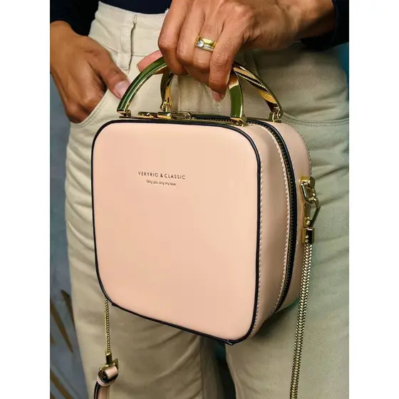 Bolsa Feminina Veryrio Quadrada Estilo Composição de Look
