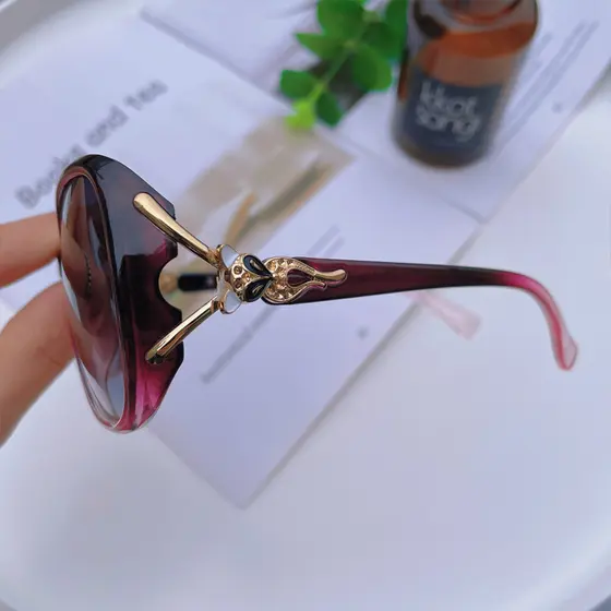 Óculos de sol estrela 2022 novo estilo óculos de sol feminino verão rosto redondo versão coreana influenciador Anti-ultr