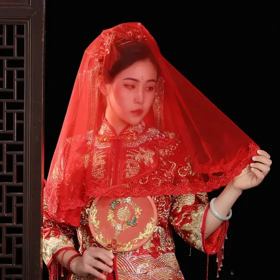 Capa de cabeça vermelha noiva 2025 estilo chinês translúcido Xiuhe adereços de nascimento de casamento lenço de gaze Xip