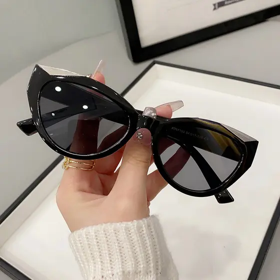 Óculos de sol feminino verão rosto redondo rosto grande 2024 novo estilo Anti-ultravioleta High-End ins rosto liso ferra