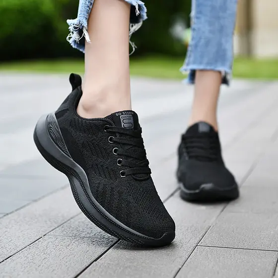 Outono rendas sapatos femininos estudante tênis de corrida novo leve sola macia voando tecido malha respirável tênis pre