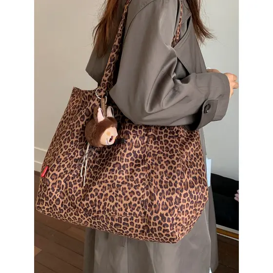 Bolsa feminina com estampa de leopardo, grande capacidade, 2025, outono inverno, novo estilo, estilo preguiçoso, moda de