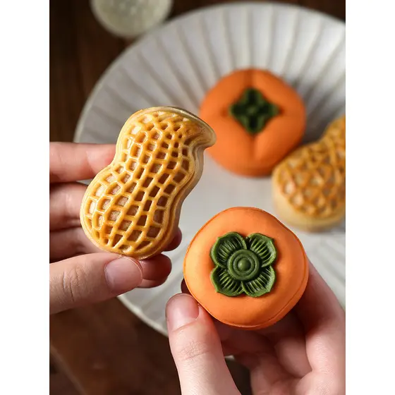 Mooncake molde prensado à mão doméstico 2025 novo estilo 50g estilo cantonês pele de neve fluindo coração amendoim cozim