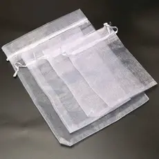 Kit 100 Saquinhos Organza 7x9 / 9x12 / 10x15 / 12x17 / 20x30 / 20x35 Branco Lembrancinha Natal Jóia Festa Casamento