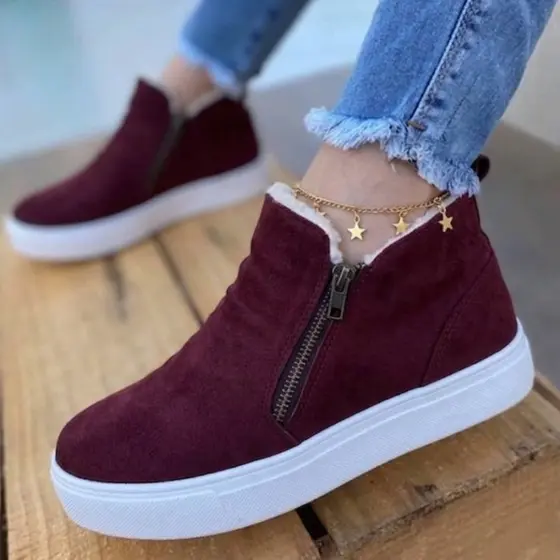 Botinha Feminina Forrada de Pelinho Casual Super Linda e Confortável Quentinha Para o Inverno, em promoção!