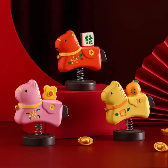 Ano do cavalo mascote boneca ornamentos 2026 ano novo decorações de mesa de escritório Benming ano presentes lembranças