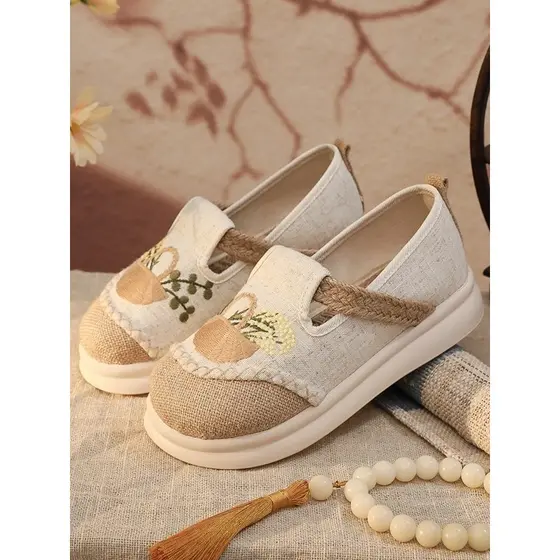 2026 novo estilo velho pequim sapatos de pano feminino verão plana dedo do pé redondo antiderrapante carne tendão sola l