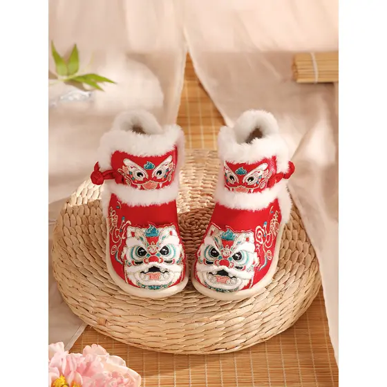 W inverno novo estilo botas de neve cabeça tigre antigo forro de lã sapatos de algodão Hanfu sapatos meninas bebê antigo