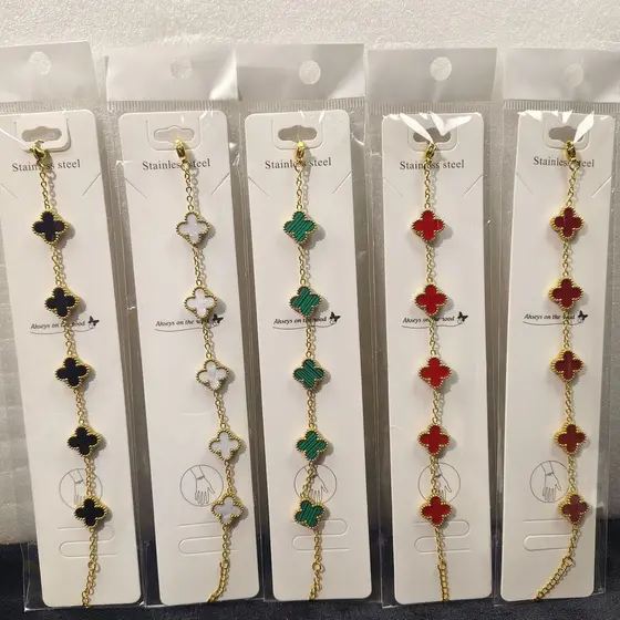 Pulseira De Trevo De Quatro Folhas De Aço De Titânio 13 Mm , Interna De Dupla Face Incrustada De Diamantes Que Não Desbo