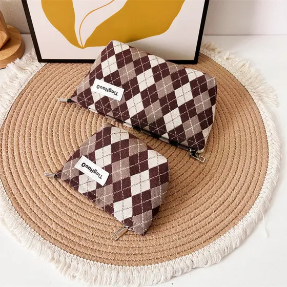 Bolsa de maquiagem de tecido para mulheres, bolsa para armazenamento de produtos de cuidados com a pele, bolsa de viagem