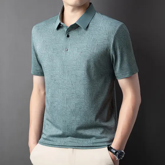 Camisa polo masculina de manga curta, top casual e moderno, camiseta versátil e de alta qualidade com gola dobrada.