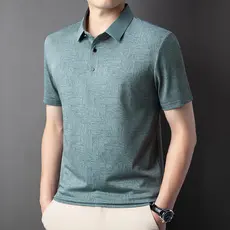 Camisa polo masculina de manga curta, top casual e moderno, camiseta versátil e de alta qualidade com gola dobrada.