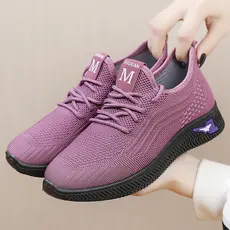 Sapatos esportivos de tecido voador feminino 2025 primavera outono novo estilo velho pequim sapatos de pano feminino cor