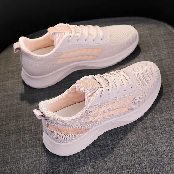 Sapatos femininos 2025 novo estilo sapatos casuais outono sola macia leve tênis de corrida mãe sapatos de viagem malha r