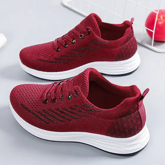 Flat Lace-Up Mãe Idosa de Meia-Idade Moda Casual Caminhada Sapatos Femininos Tênis de Sola Macia Macia Anti @-