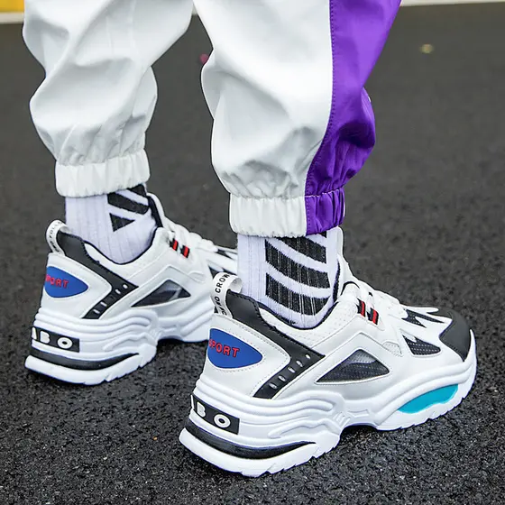 Outono sapatos masculinos verão 2025 novo estilo esportes casuais correndo papai juventude aumento orgasmo sapatos