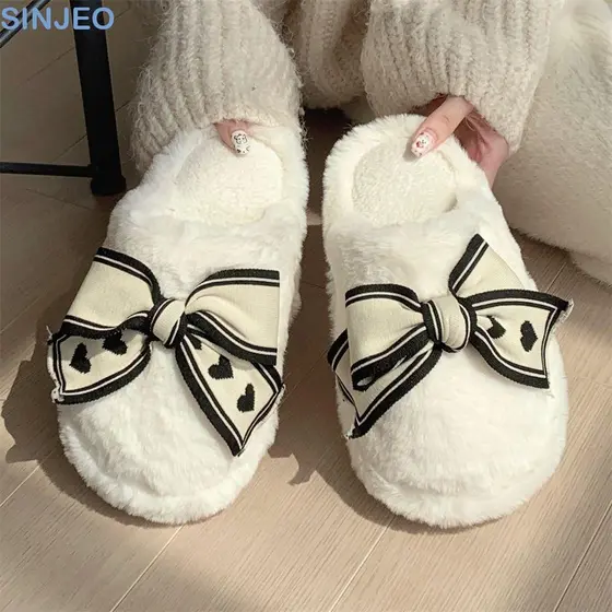 Desce Chinelos De Pelúcia , Quentes Grossos Com Laço Doce , Corações Sola Plana Sapatos De Casa Inverno