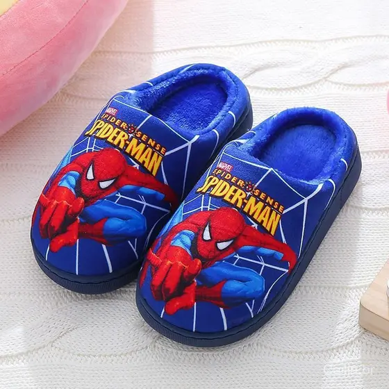 Chinelos de Inverno Antiderrapantes com Tema do Homem-Aranha para Crianças - Confortáveis