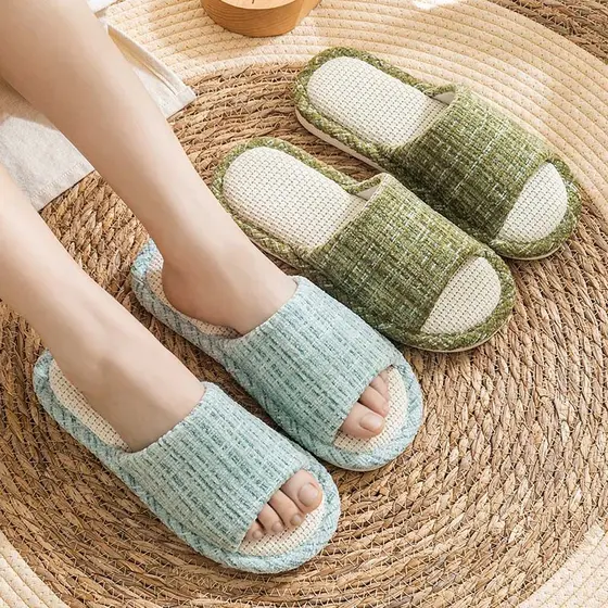 Chinelos antiderrapantes de linho feminino inverno engrossado casa interior sola macia quente estilo casal 2026 novo est
