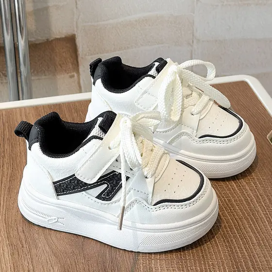 Sapatos esportivos infantis 2026 primavera outono novo estilo meninos sapatos de bebê de sola macia All-Match meninas ca