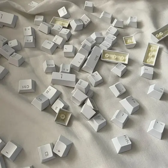 Adicionar 104 DIY única cor ABS rosa branco keycaps com luz de fundo à lista de desejos
