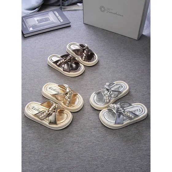 Meninas sandálias chinelos de sola macia ao ar livre wear 2026 verão sapatos infantis bebê menina pérola princesa chinel