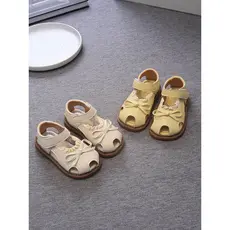 Meninas Baotou sandálias de sola macia sapatos de bebê sapatos romanos 2026 verão novo estilo sapatos infantis jovens sa