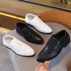 Meninos estilo britânico sapatos na moda 2026 outono novo estilo francês rendas apontou Toe sapatos adequados para desem