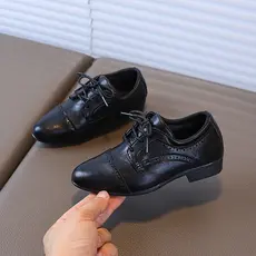 Meninos 2026 outono novo estilo médio grande crianças apontou sola macia pequenos sapatos de couro tendência francesa sa