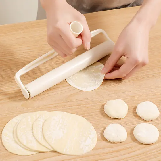 Rolo de massa de pele de bolinho, rolo de fixação manual, tipo rolo de pressão, ferramenta útil, economia de trabalho, m