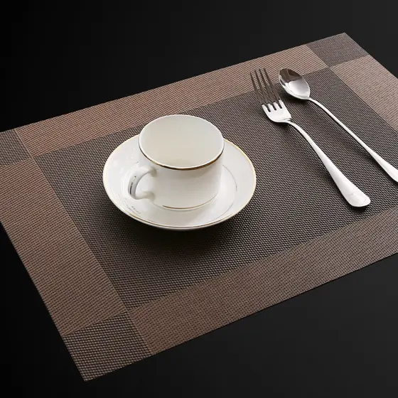 Tapete de mesa resistente ao calor doméstico pvc impermeável Anti-escaldante tapete isolante térmico estilo europeu mesa