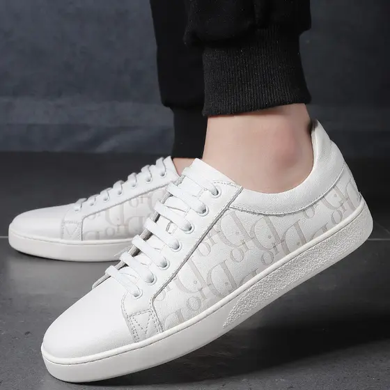 Couro genuíno juventude diário sapatos brancos masculinos respirável tênis casuais versão coreana All-Match na moda dedo