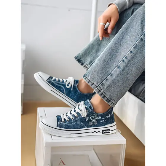 Homens novo estilo versão coreana Denim azul baixo-topo sapatos de lona masculino All-Match Casual leve tênis rendas est