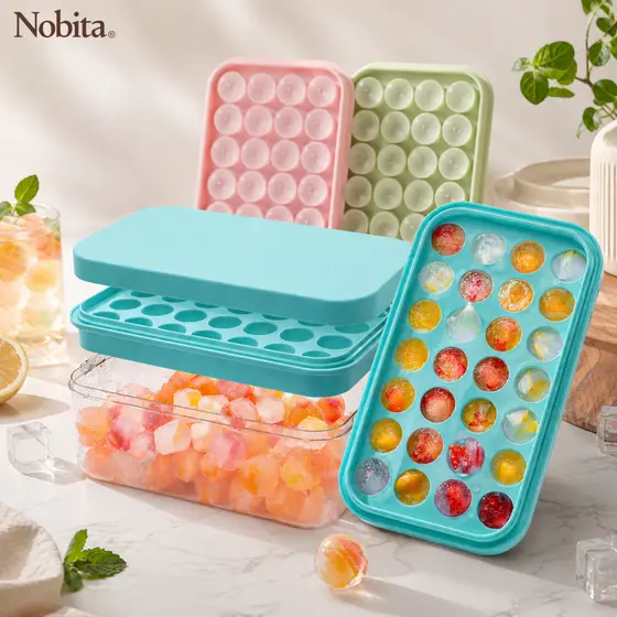 Forma De Gelo Silicone 28 Cubos Com Reservatório E Tampa