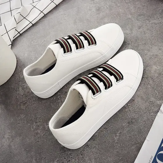 2026 outono novo chique sapatos brancos feminino All-Match estudante versão coreana sapatos de lona plana Casual tênis d