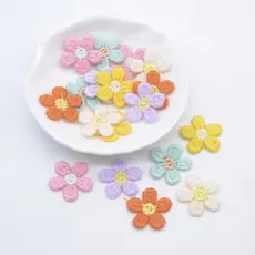20pcs 2cm Daisy Flower Applique para DIY Roupas Chapéu Sapatos Patches de costura Cabeça Clips de cabelo Decoração